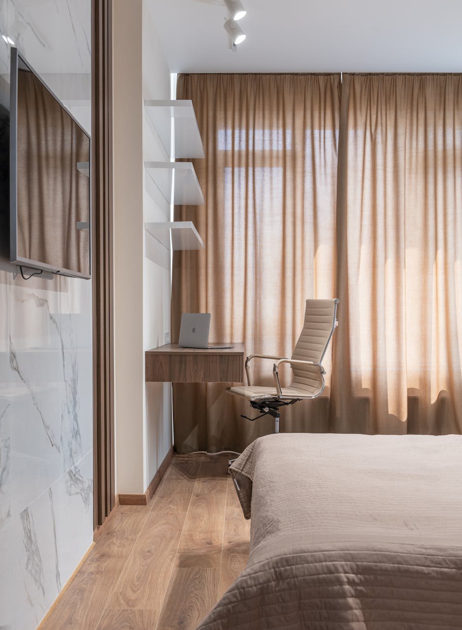 waterproof vinyl flooring vs laminate flooring in glasgow bathrooms